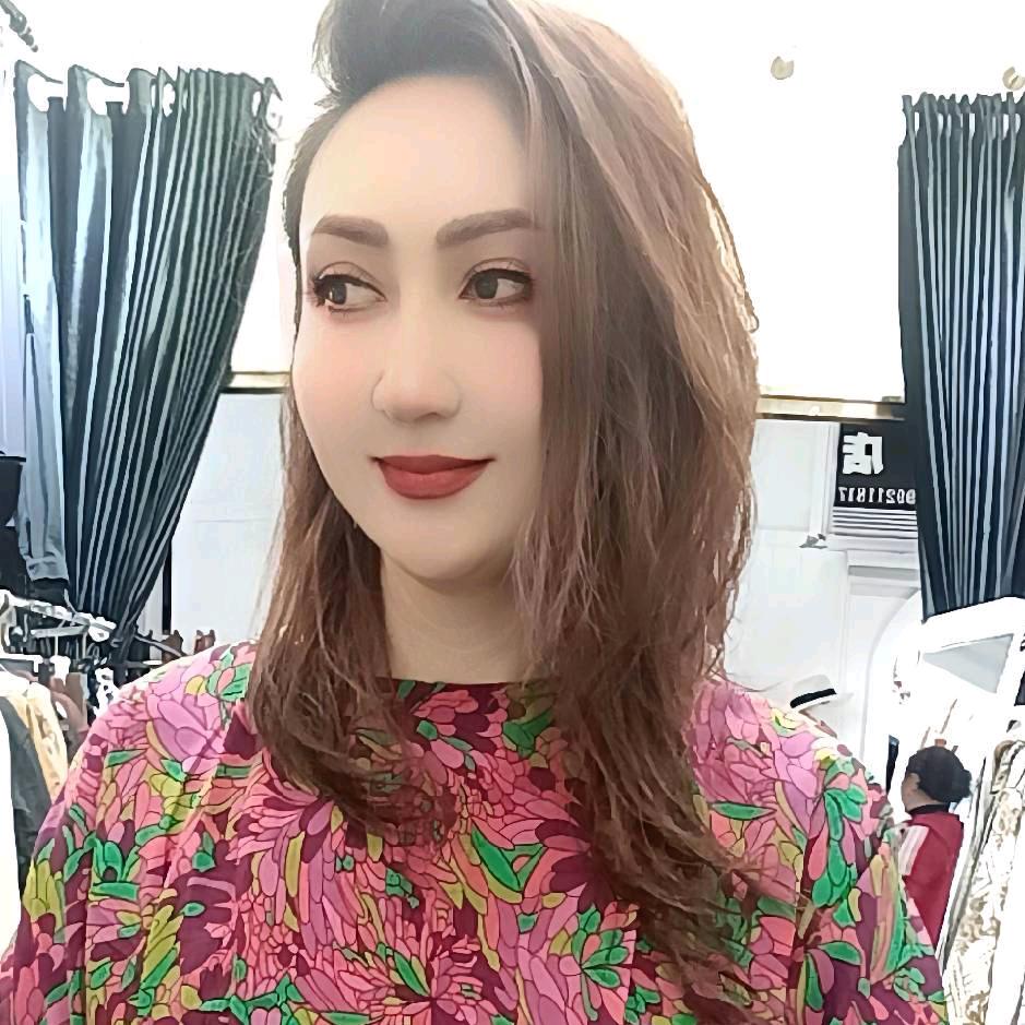 Mavluda 伊宁市实体店