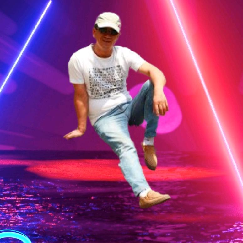 阿龙小哥