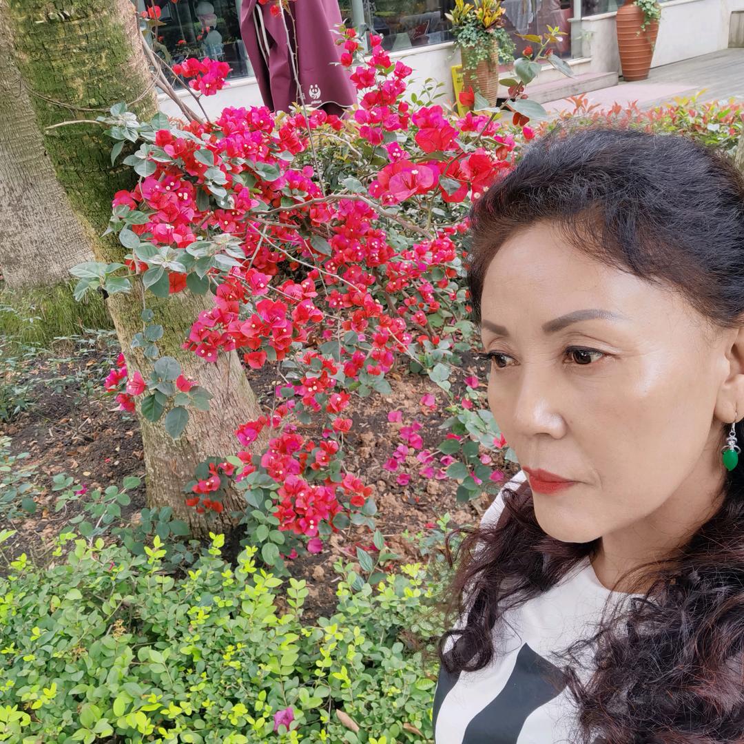 扎央服装店：：：：藏语直播间