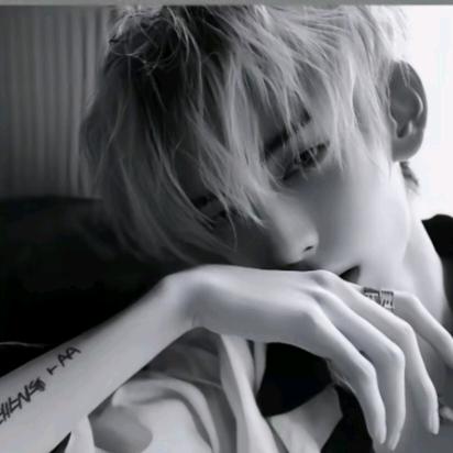 做个🚬俗人⁵²º