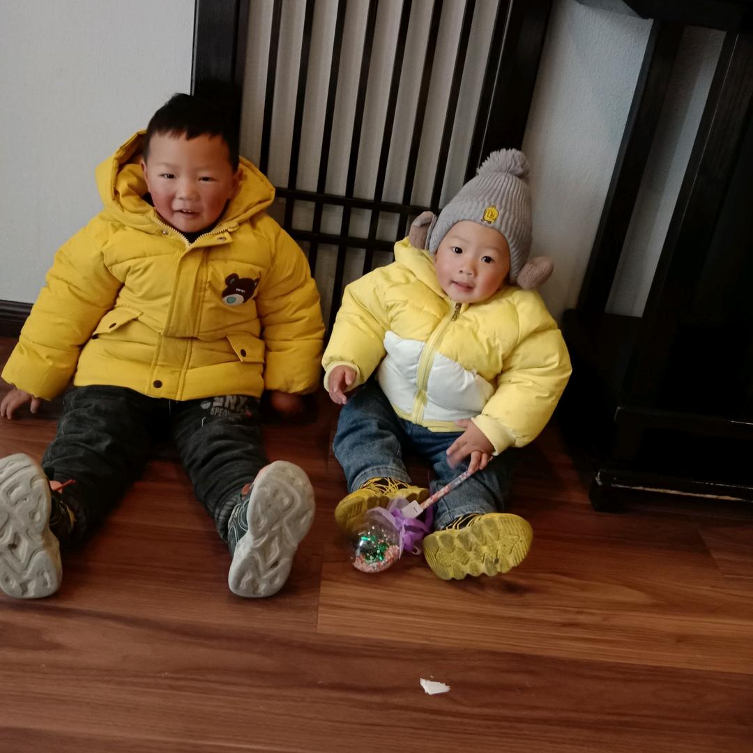 手工钩鞋子老李