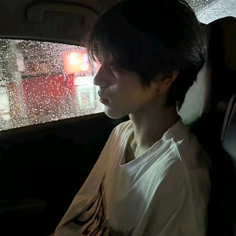 主持梅叽叽