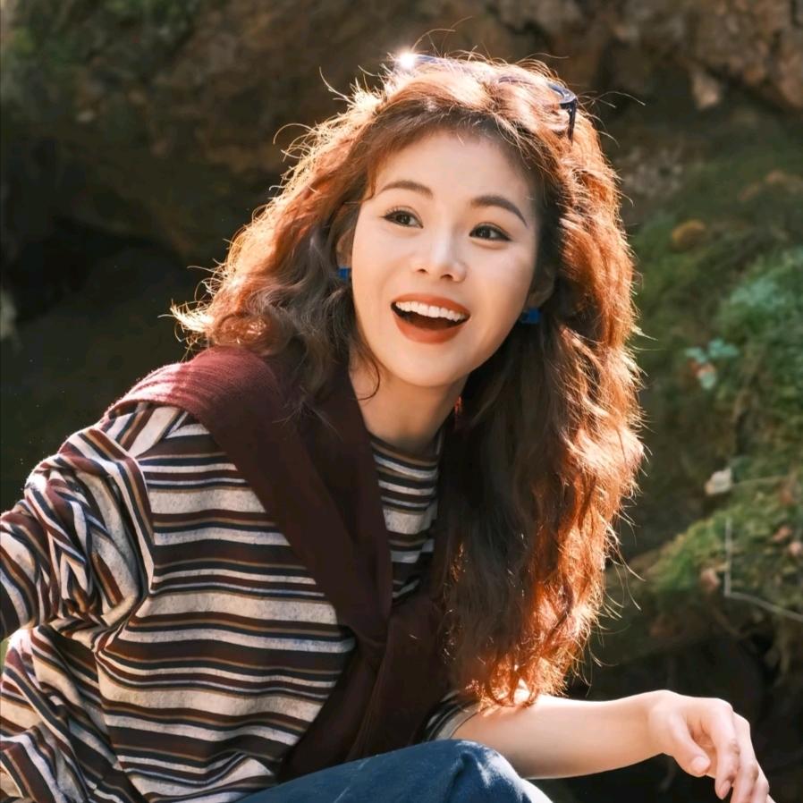 几里与麻精致穿搭