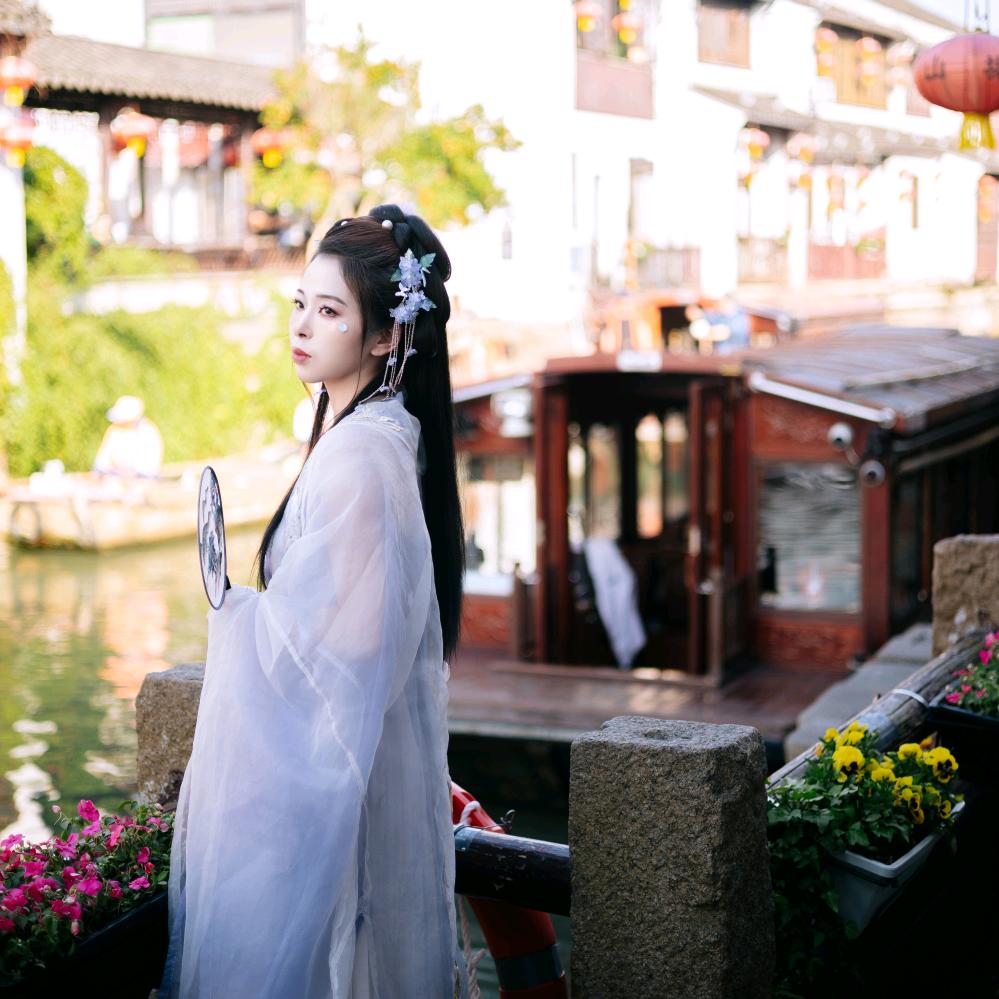 ✨承诺敷衍了誰✨
