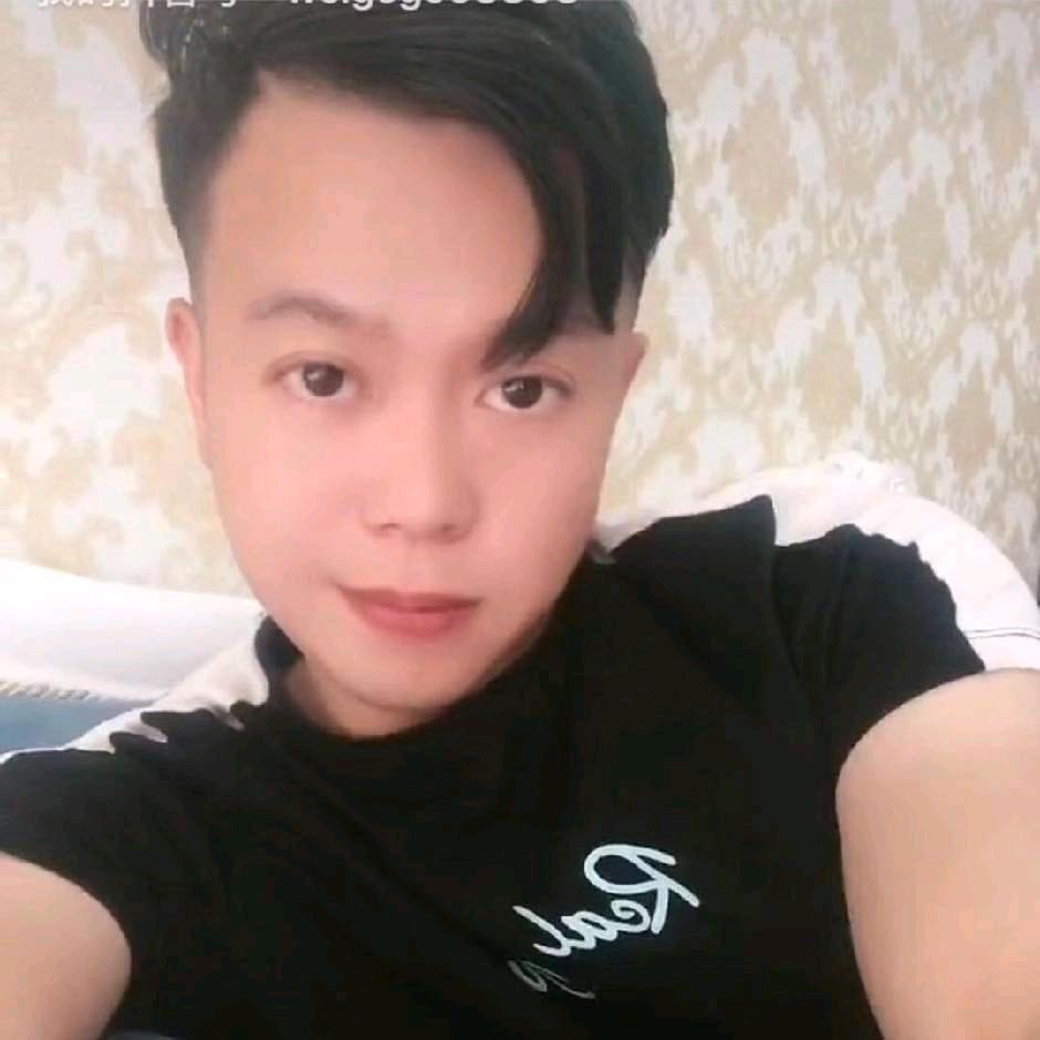 阿伟
