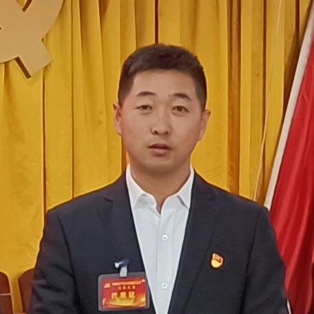 选派支书杨智平