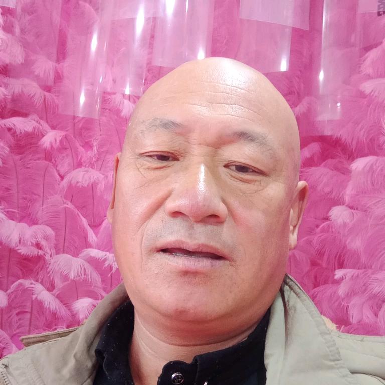 光头大哥