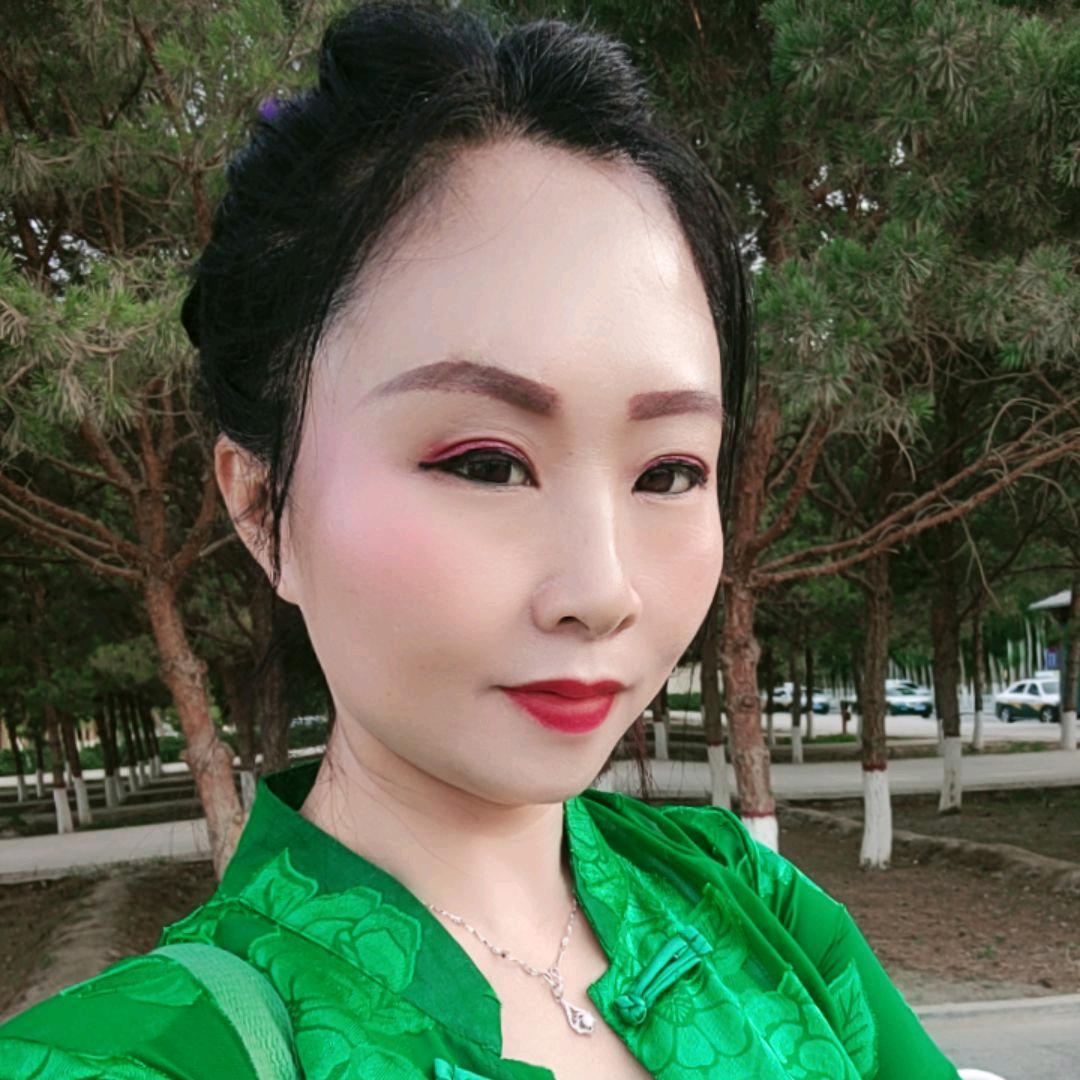 谭花花