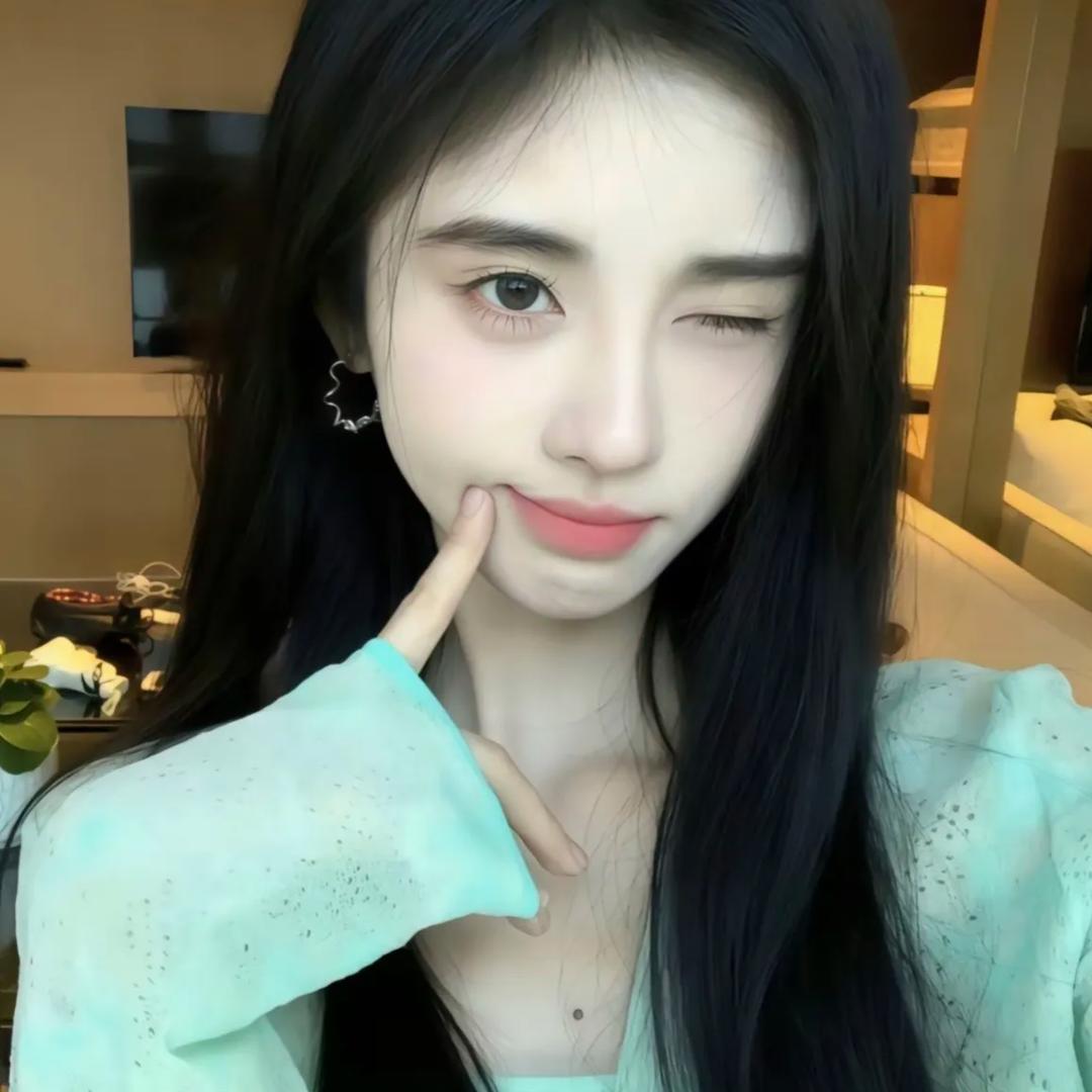 爱吃荔枝🍰