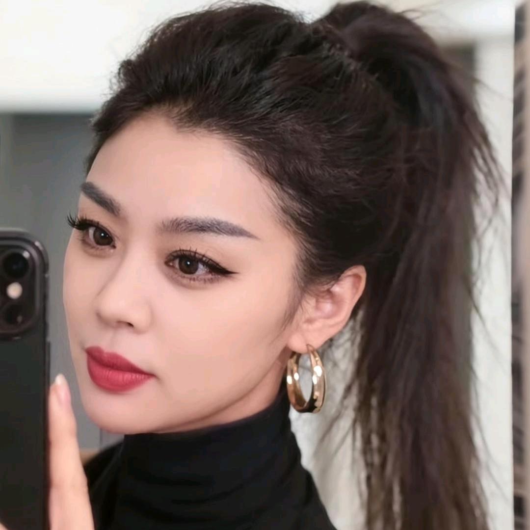 英子