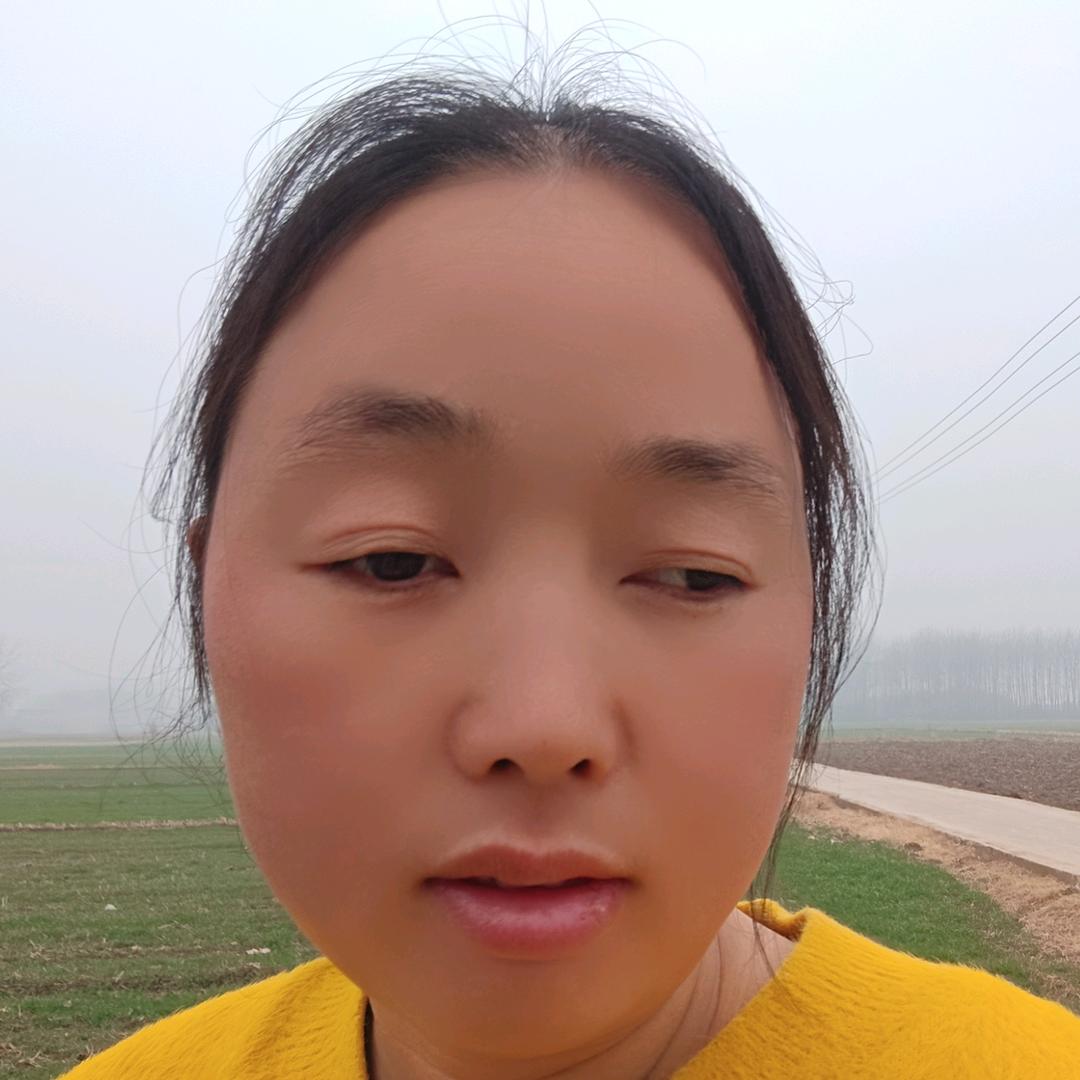 小莫莫