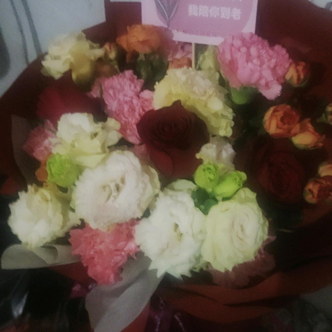小忆萌，又社会了