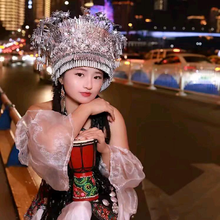 小会❤️早知情花有剧毒