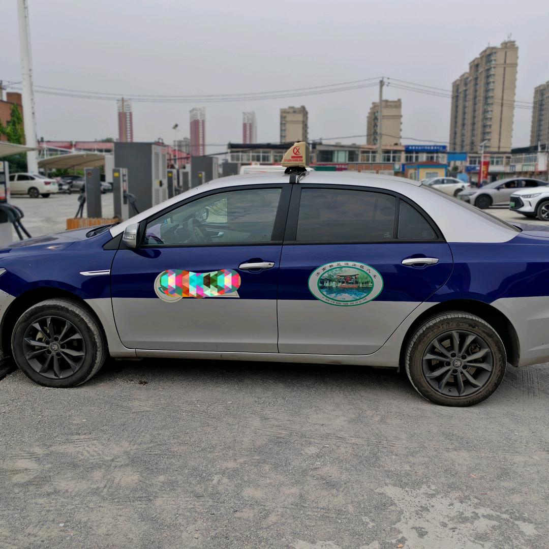 济南经纬新能源出租车
