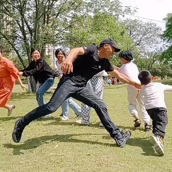 《快乐~不倒翁》