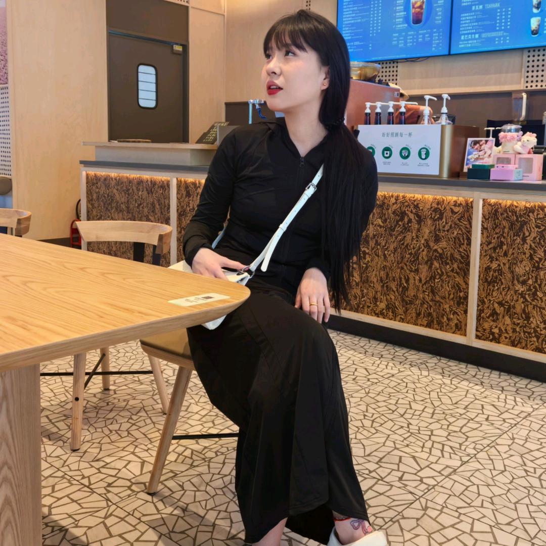 纹身师小敏