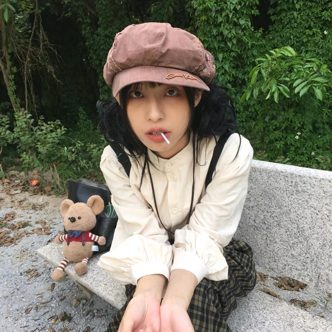 我u点冷.