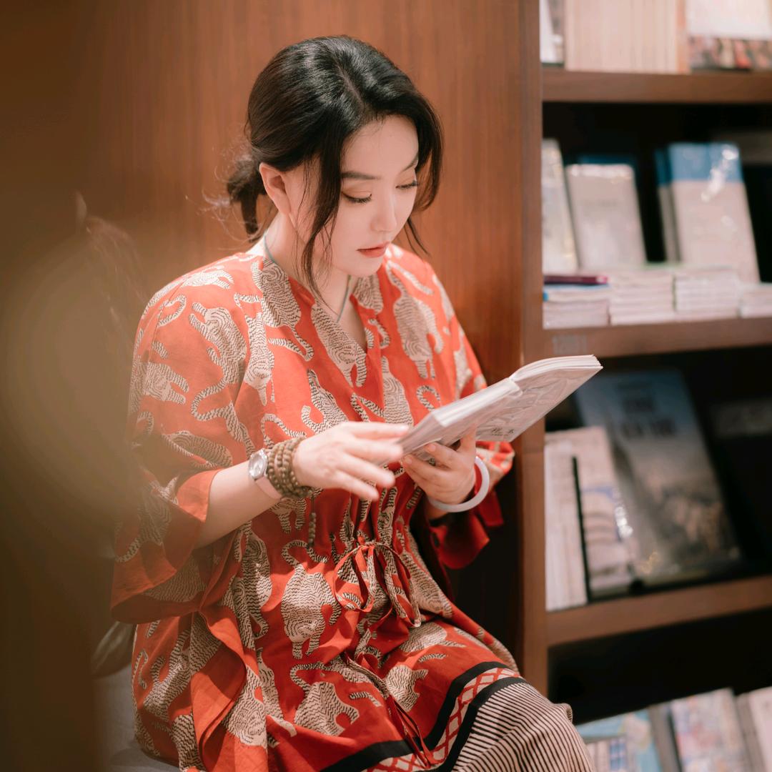 李波的小助理-豹豹