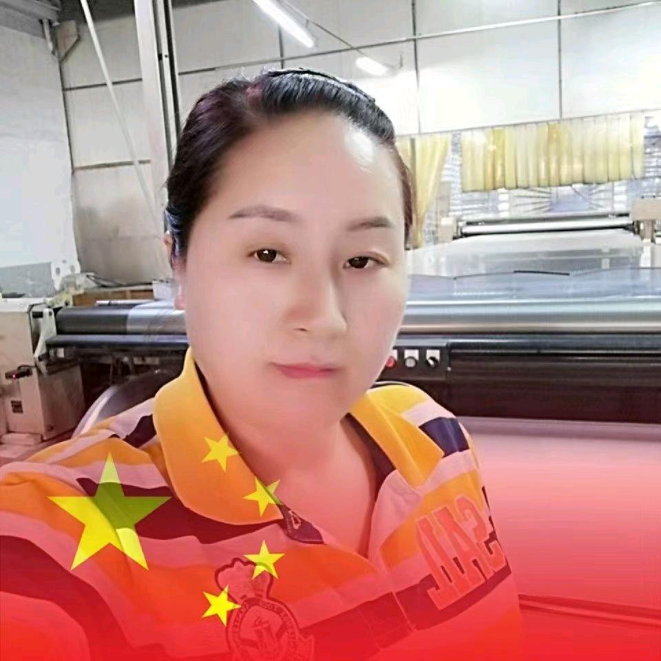裂缝中的阳光