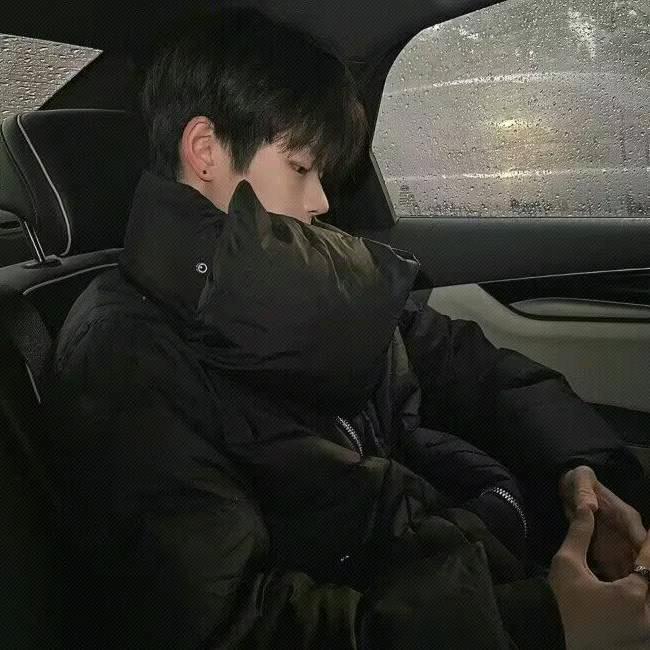 假直白