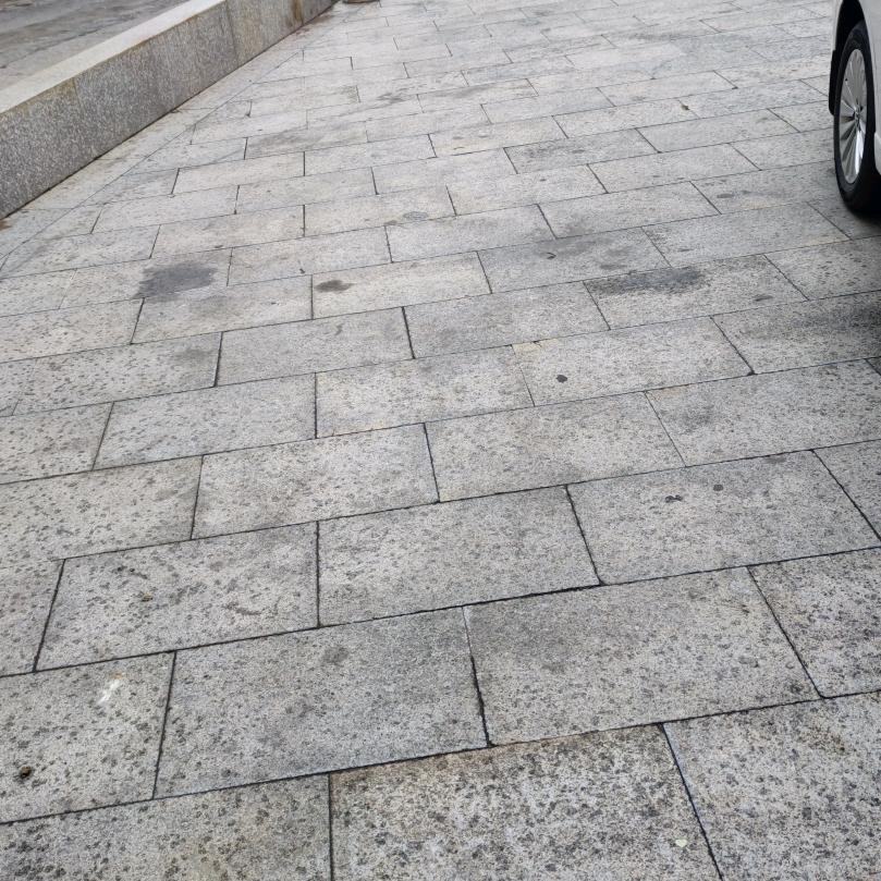 玉山路口进来