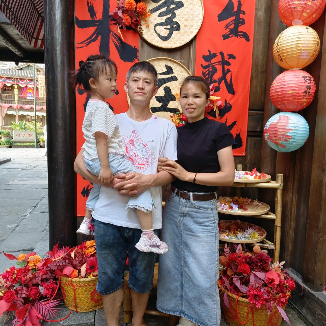 幸福+快乐🙂🙂