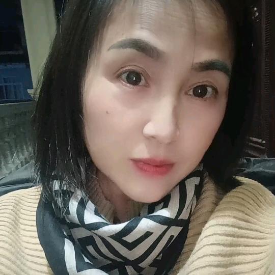 唐露露