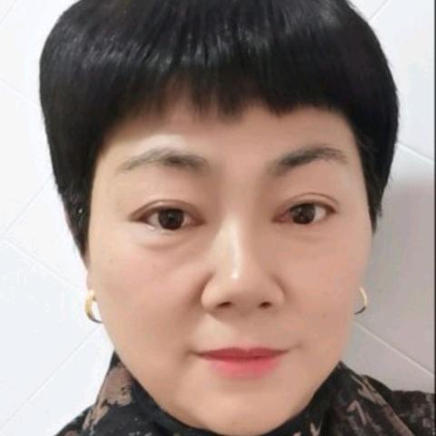 薛彩霞