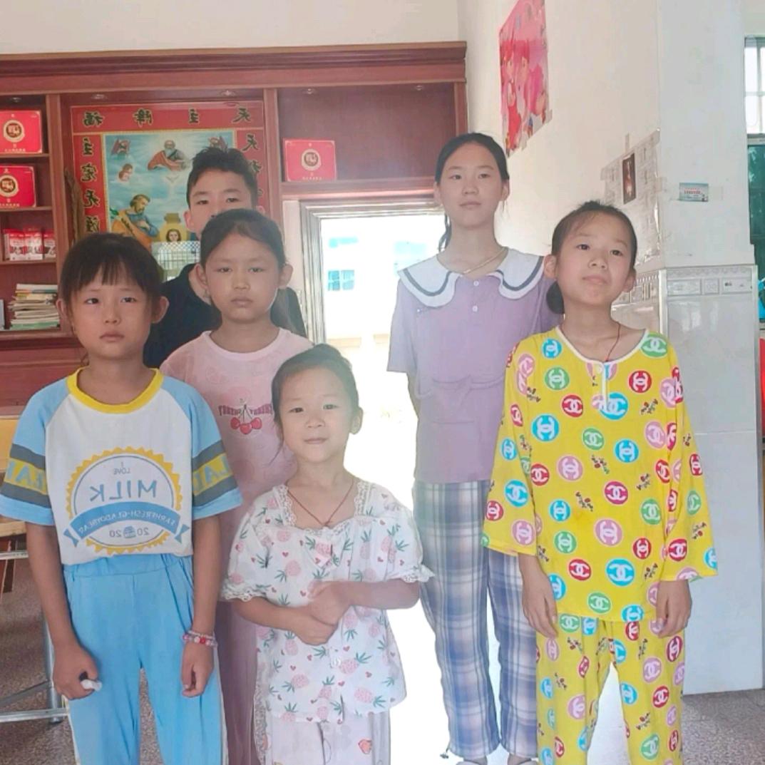 🐸周小贝和周小蔓🐎