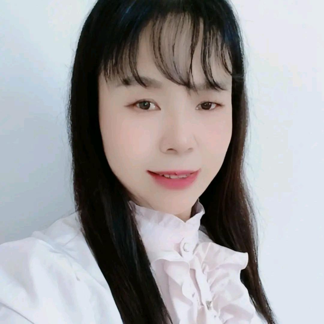 冬天里的红玫瑰🌹