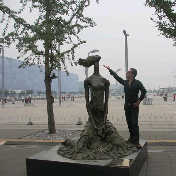 天明去看海