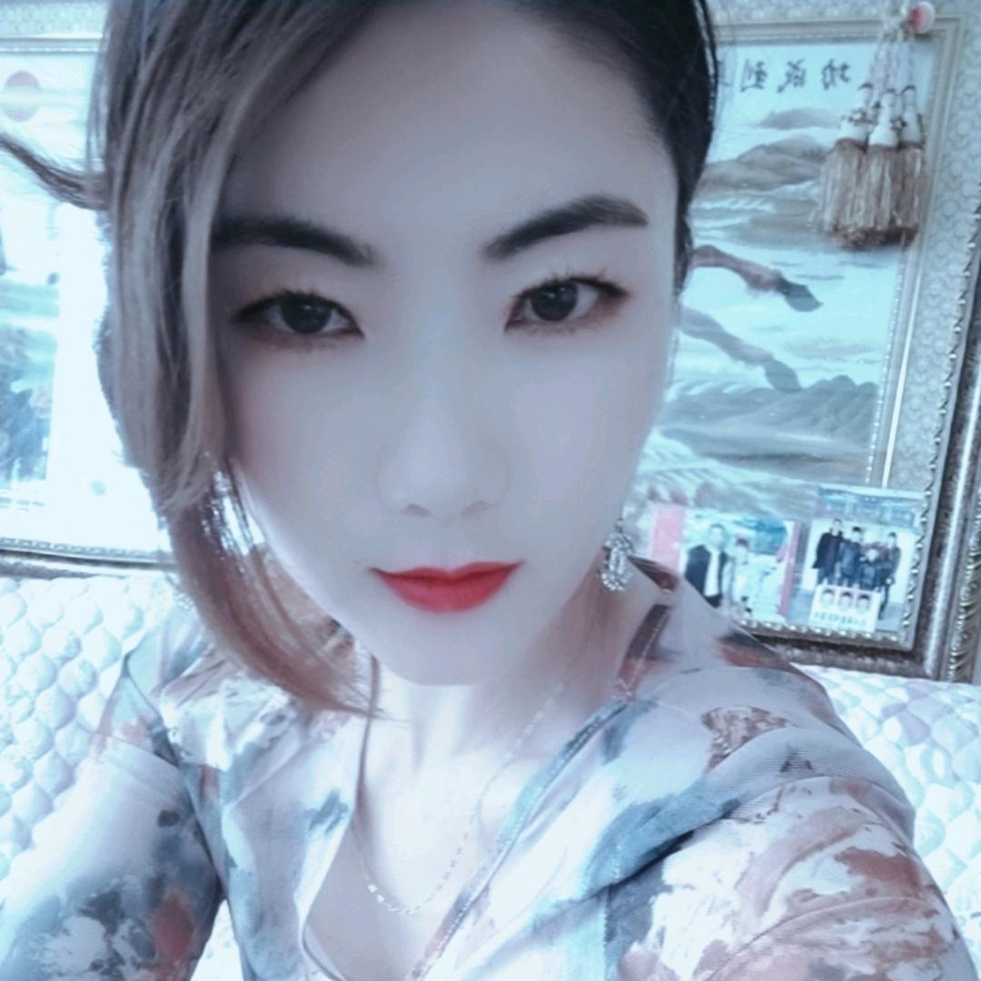 虽然平淡，也很幸福。