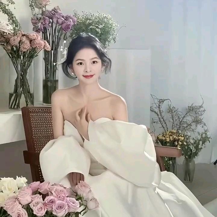红姐ヾ(❀╹◡╹)ﾉﾞ❀~