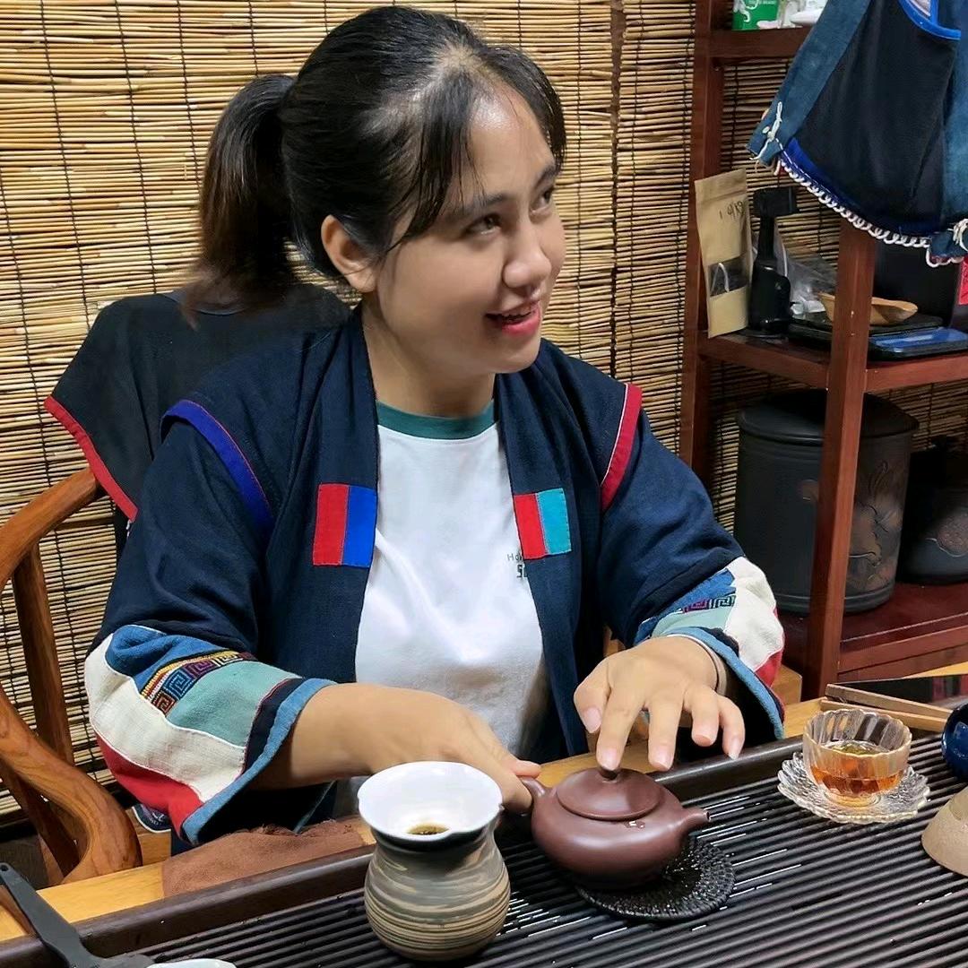 阿布茶农（明丽）