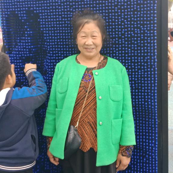 乡村姐妹