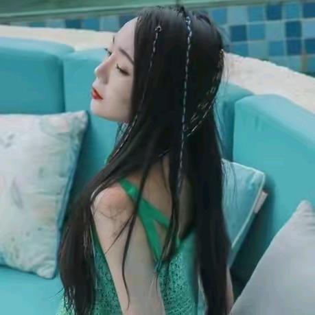 璇，美人