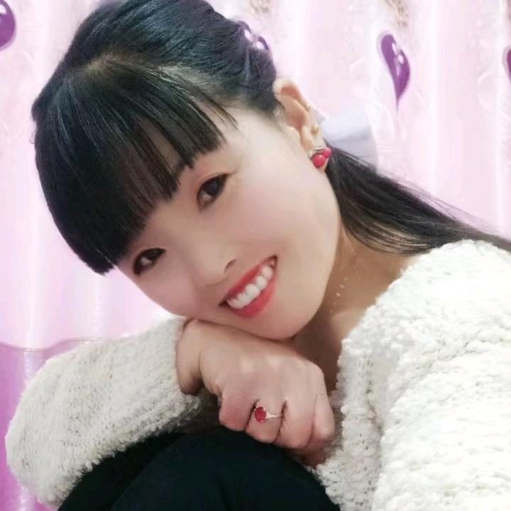 《 何家四丫头》