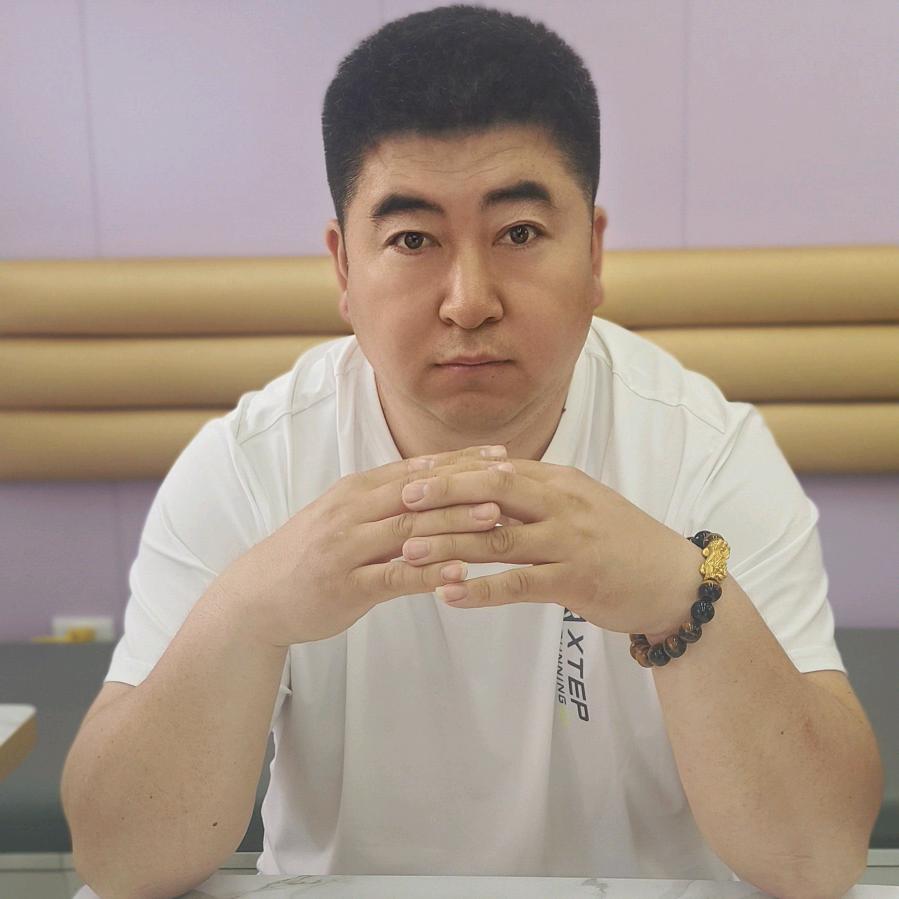 在松原卖汉堡的涛哥