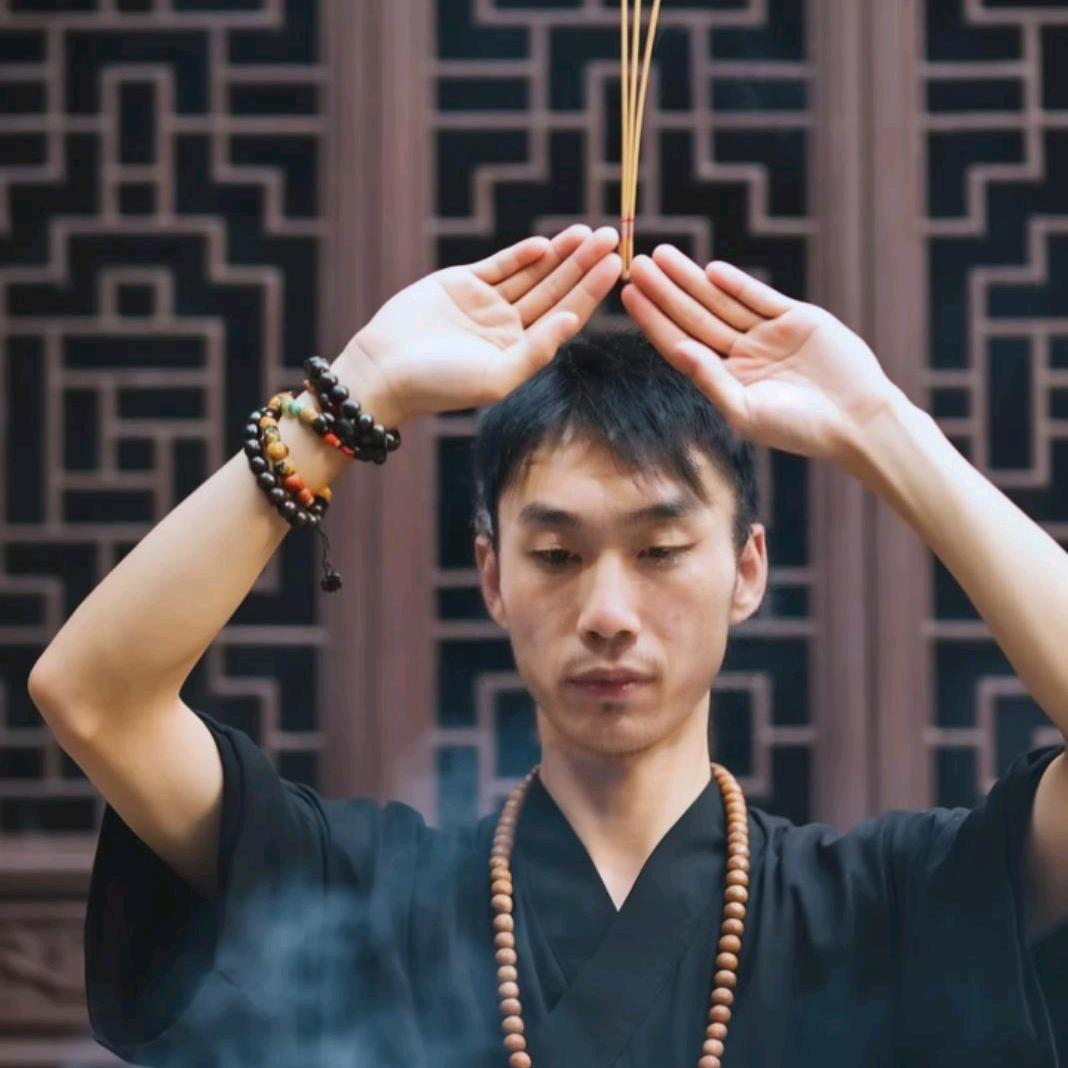 严严