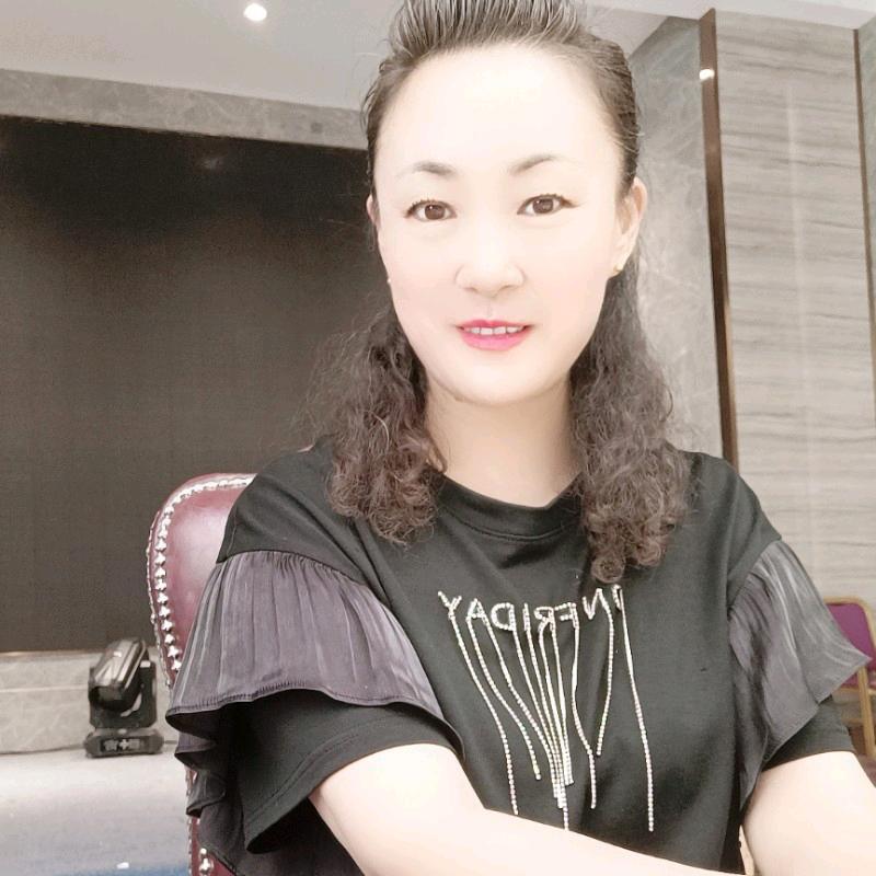 金领佳人柳梅