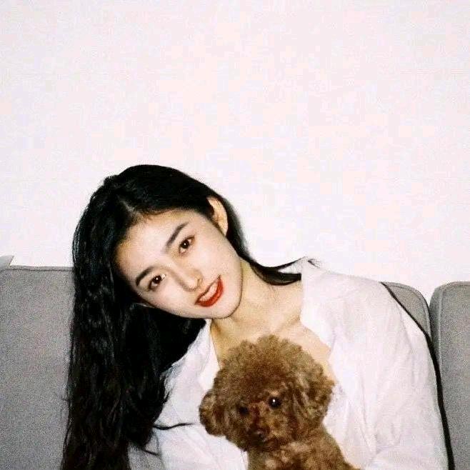 卖蘑菇的草莓（一朵风中缥缈的向日葵