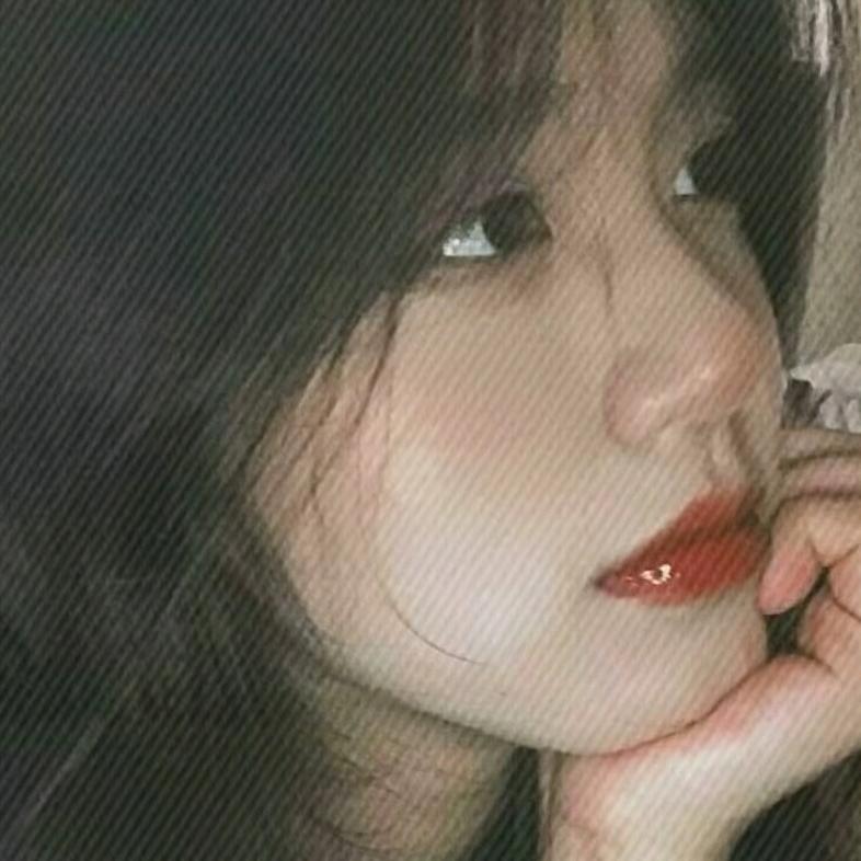 美女小洛