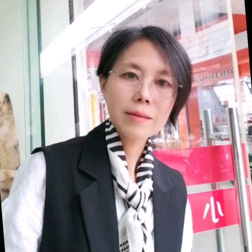小娟服饰(四甲镇菜市场北门)