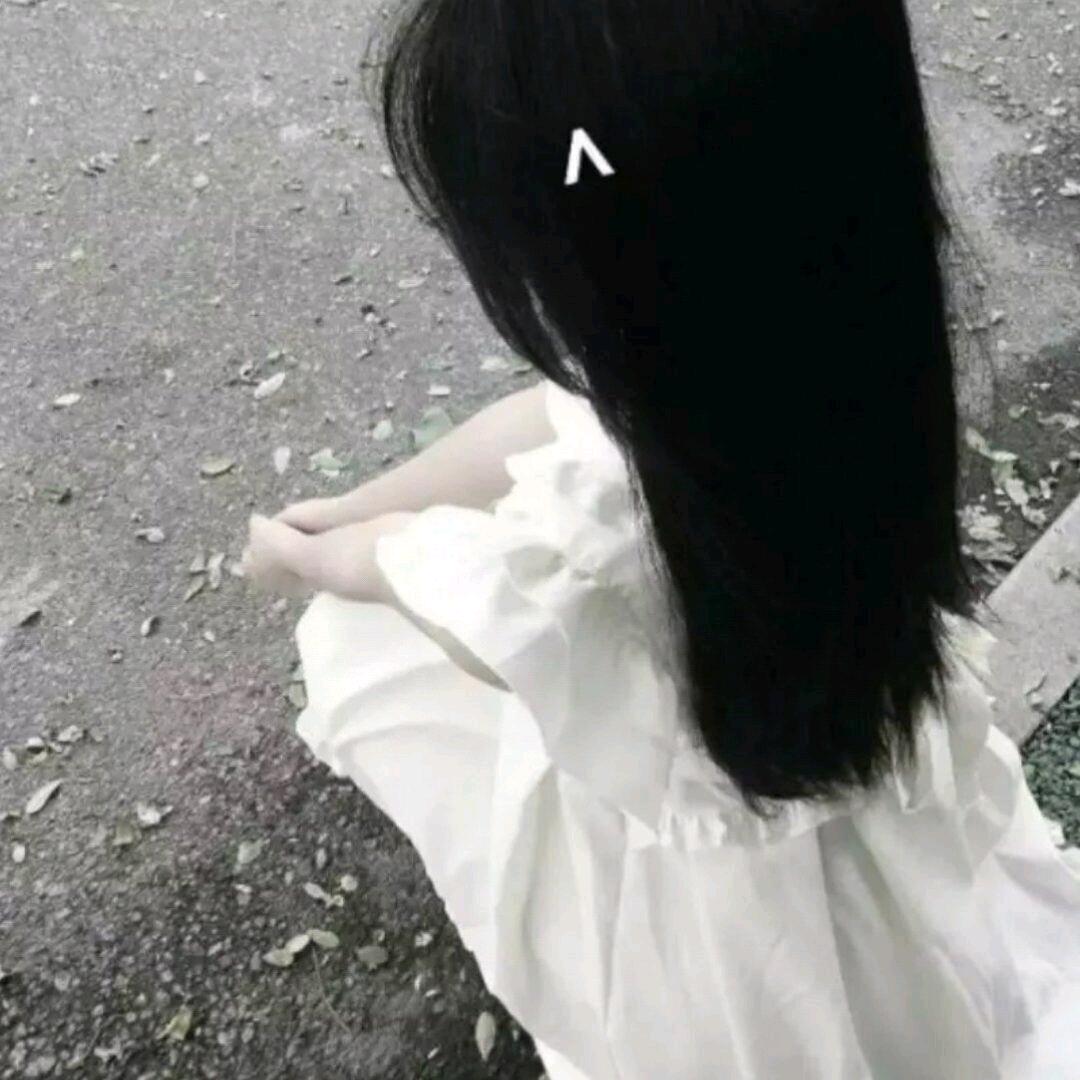 忆白