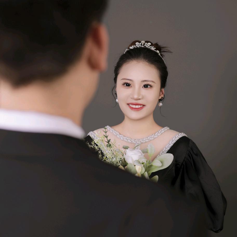 小yi..