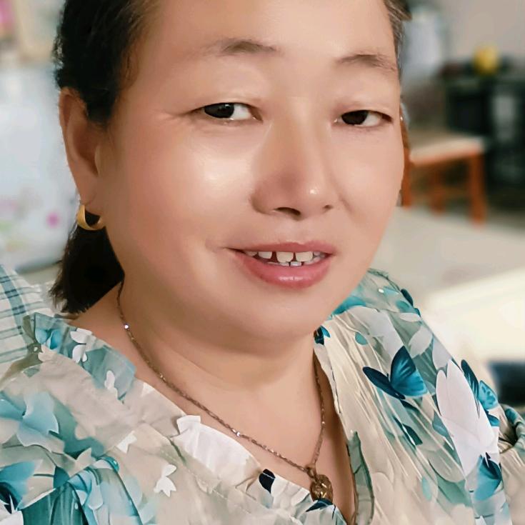守望幸福农村  大姐农村生活美好