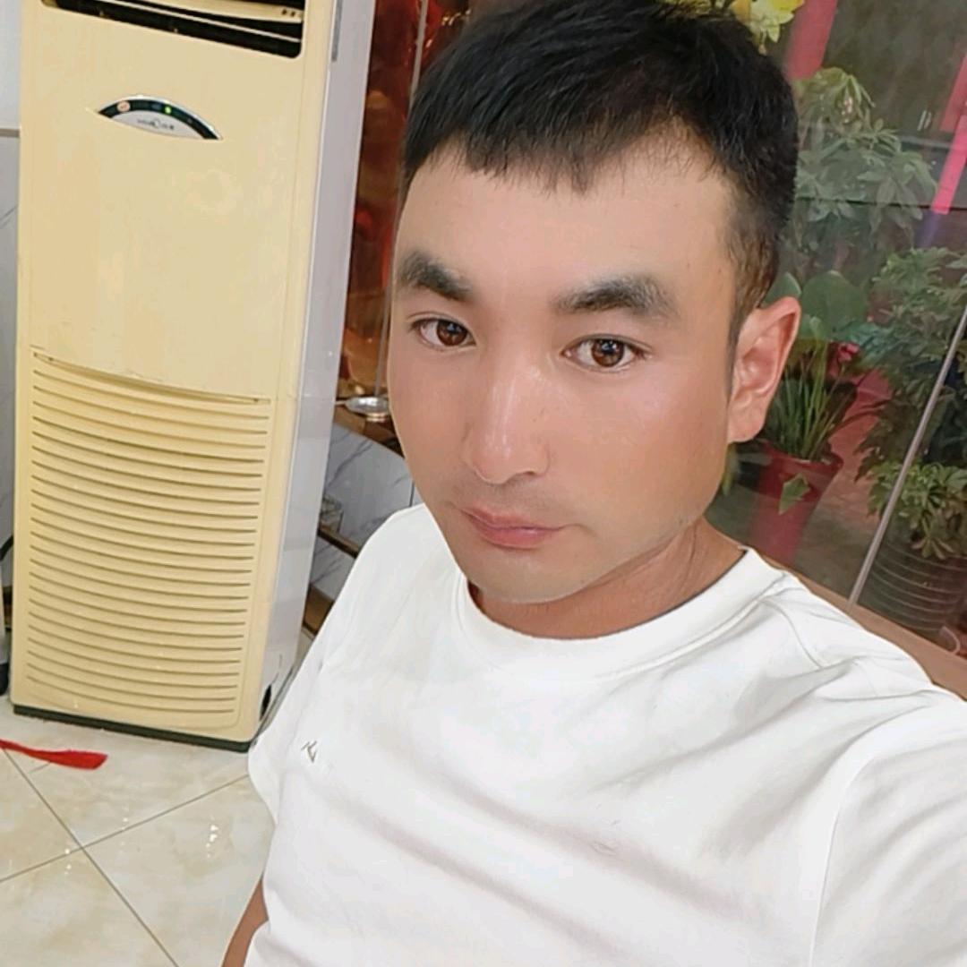 杨 忠 滨