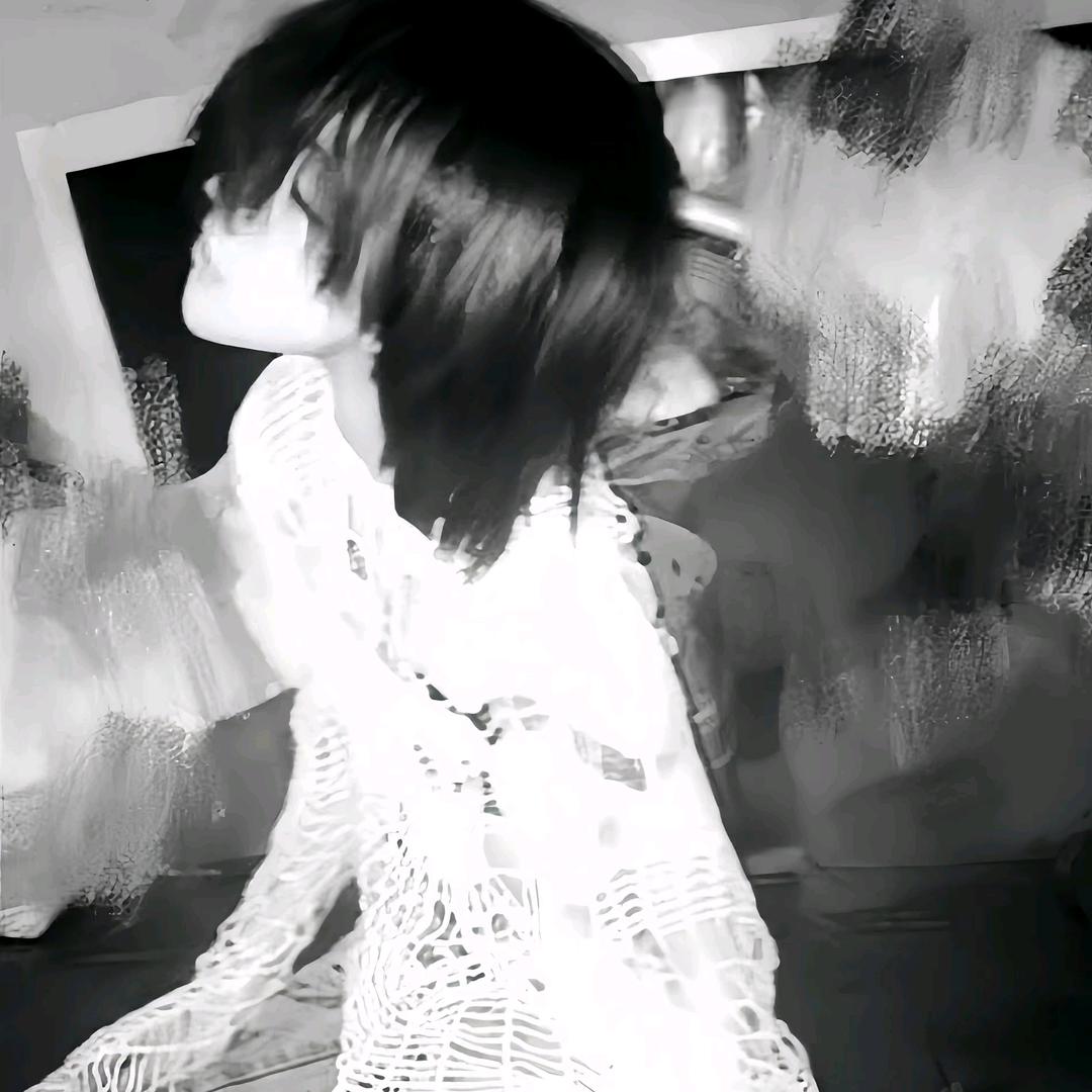 ￴￴ ￴￴￴  ￴￴XiaoLin