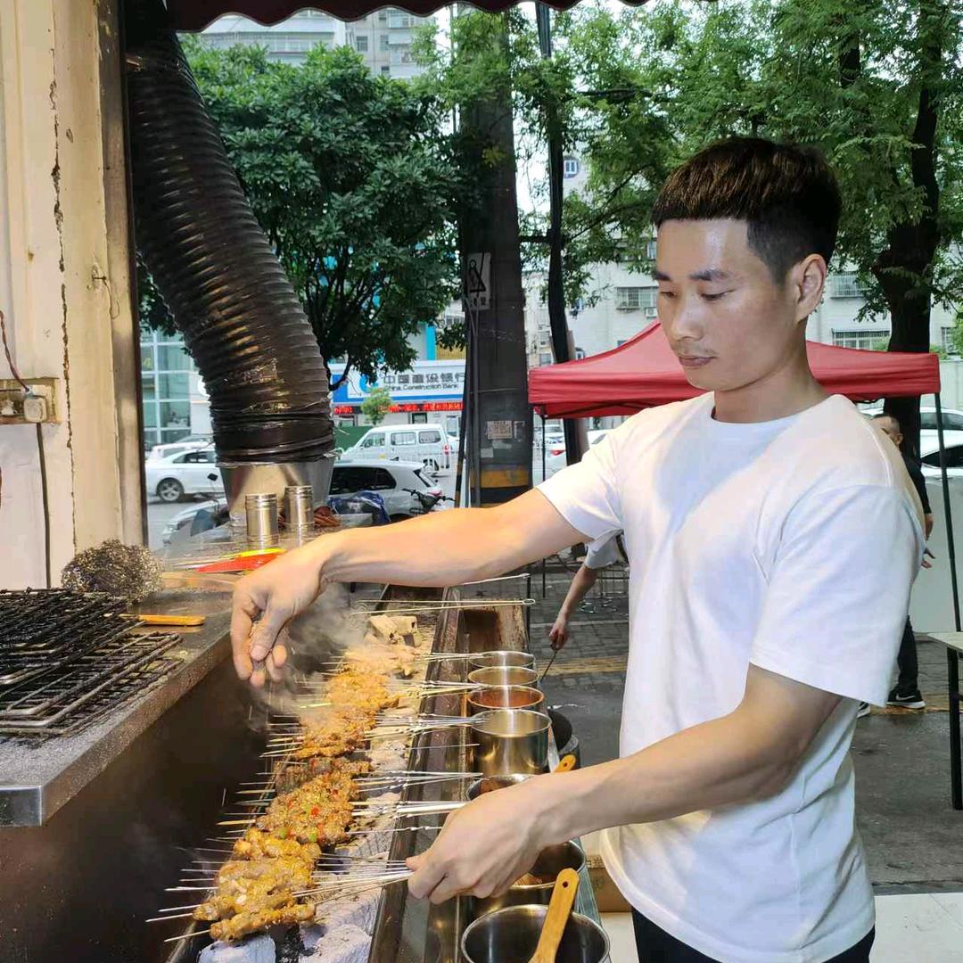 随州彪哥烧烤店