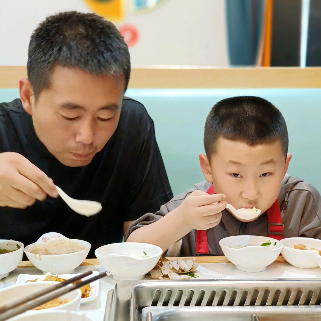 刚子有点乖